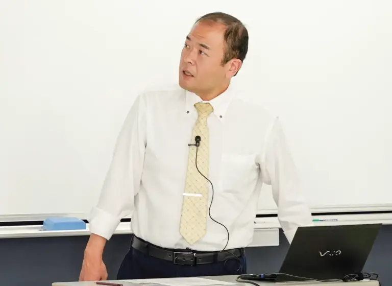 【教えてくれるのはこんな先生】第3弾 柴野先生