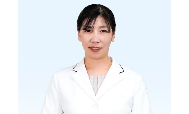 「クオキャリア秋号」に本校教員のインタビュー記事が掲載されました