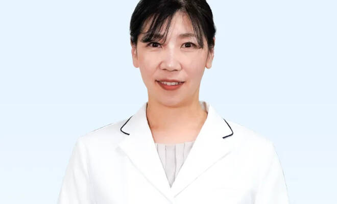 「クオキャリア秋号」に本校教員のインタビュー記事が掲載されました